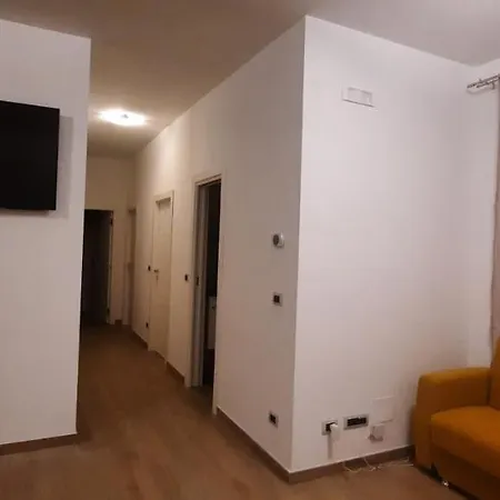 Pieno Centro, Due Passi Dal Mare E 180mq Terrazza * Pescara